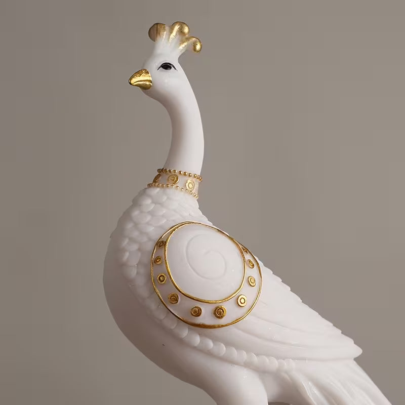 Modern Hand-Painted Resin Figurine – Elegant Tabletop Home Decor