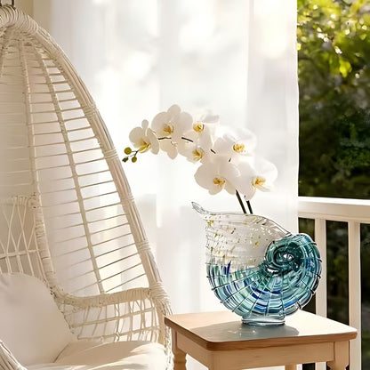 Hand-Blown Glass Conch Vase – Elegant Seashell Decorative Accent